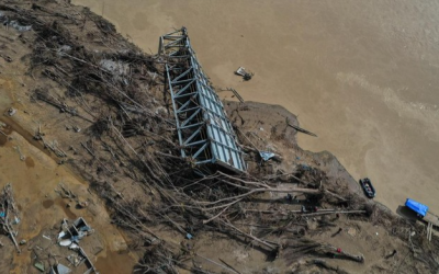 📰 Bencana Banjir dan Longsor Melanda Sumatera, Ribuan Warga Terdampak dan Sektor Pendidikan Lumpuh