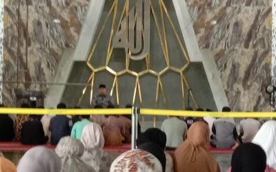 NGAJI KITAB AT-TANWIR DI MASJID WALIDAH DAHLAN UNISA YOGYAKARTA