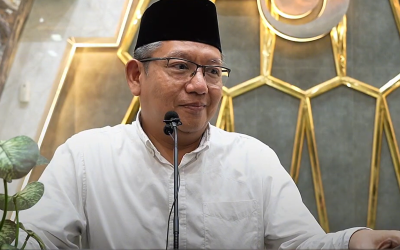 Otoritas Algoritma vs Sanad Keilmuan: Prof. Fathul Wahid Ingatkan Bahaya “Akal Imitasi” dalam Beragama